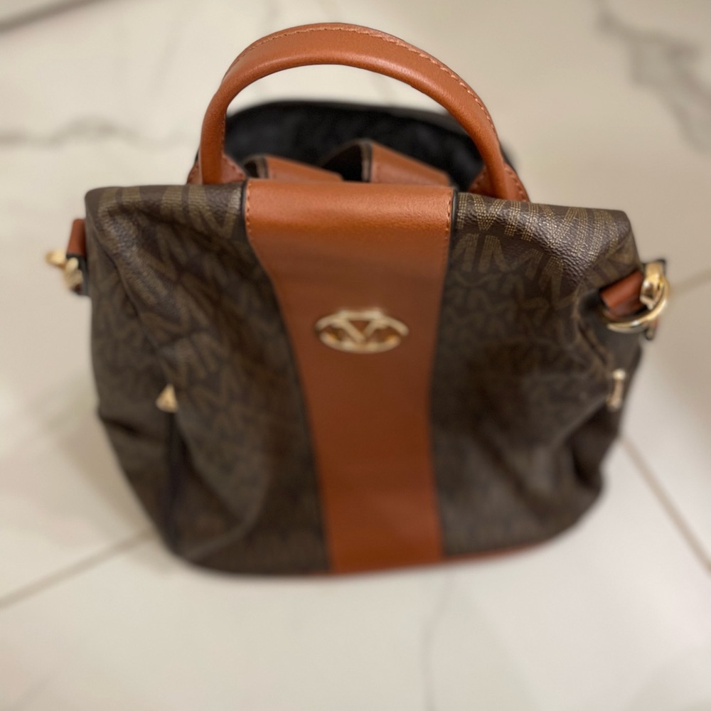 Vegan leather MARCO backpack purse, NWOT✨ - Picture 2 of 9